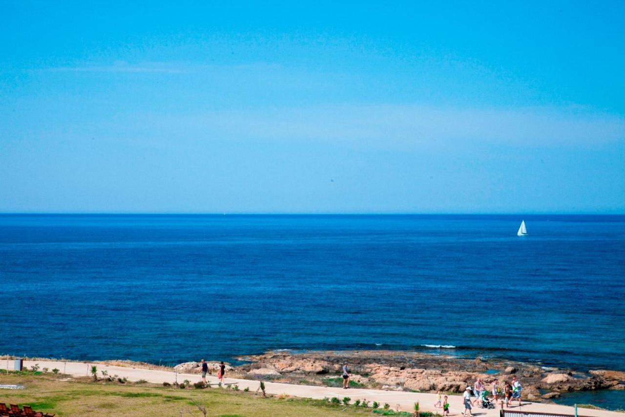 Gold Lagoon Kosher Hotel Paphos Esterno foto