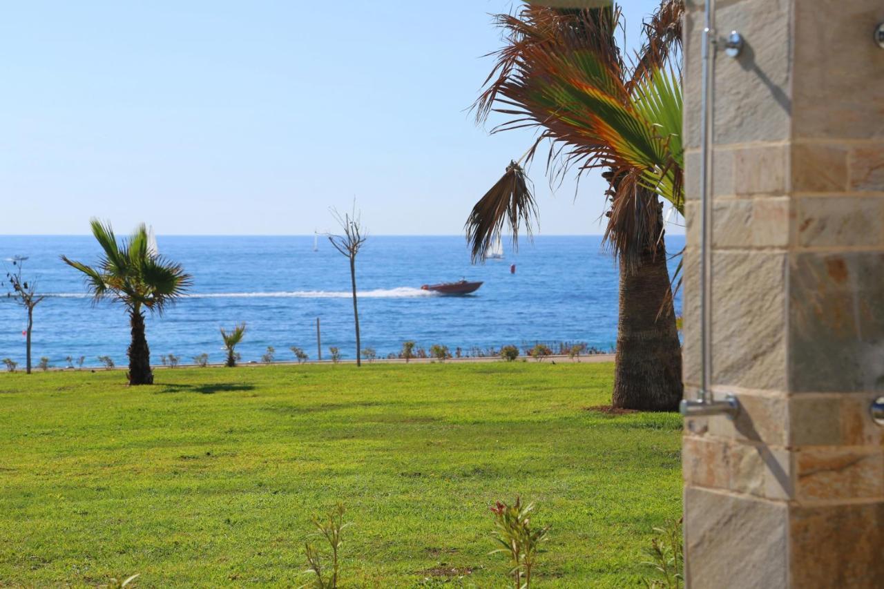 Gold Lagoon Kosher Hotel Paphos Esterno foto