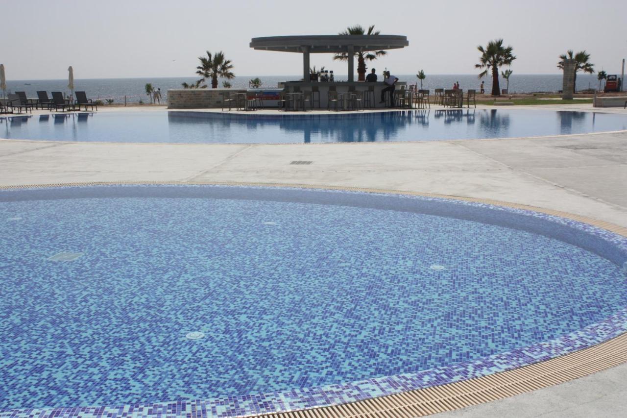 Gold Lagoon Kosher Hotel Paphos Esterno foto