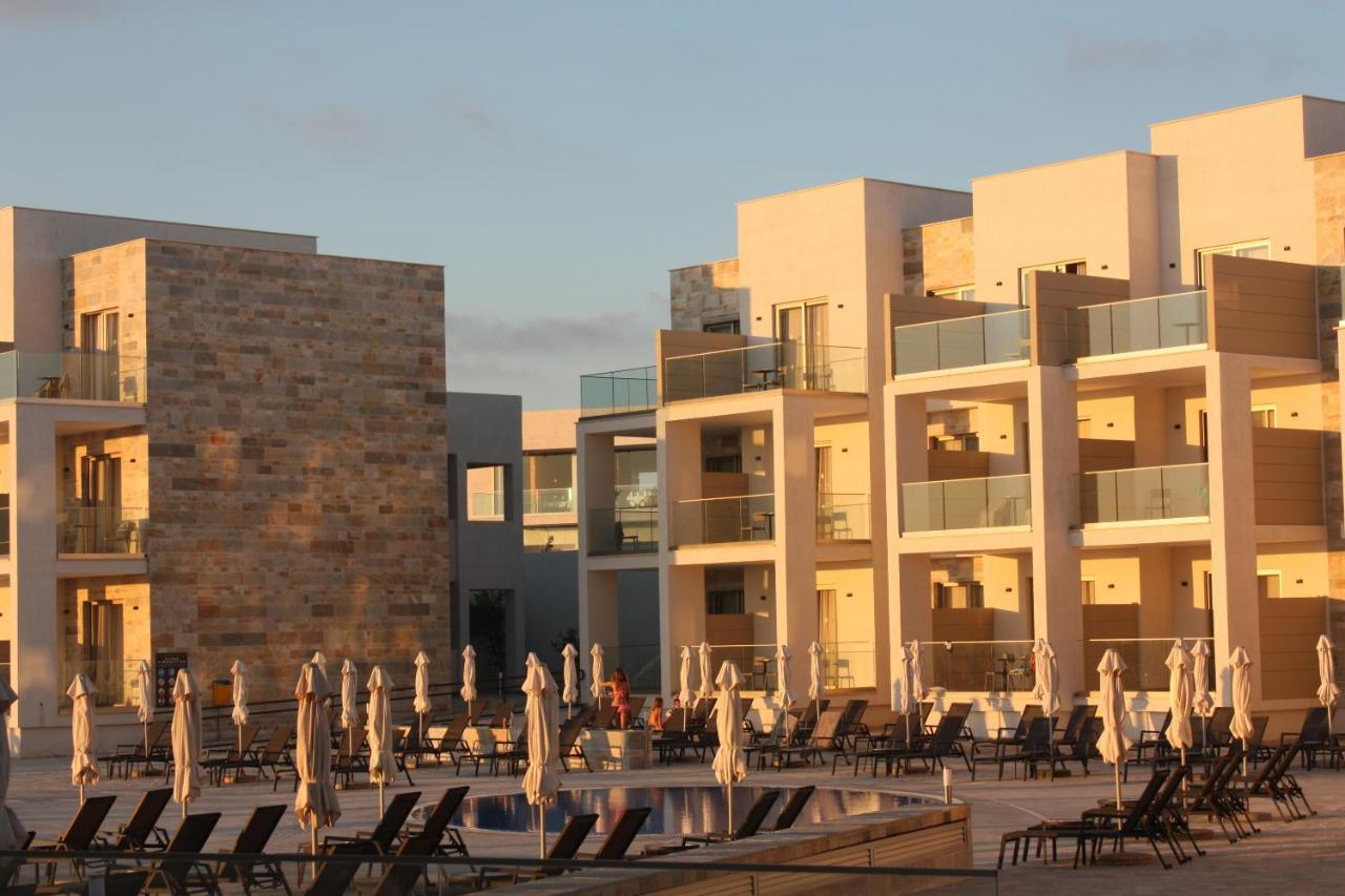 Gold Lagoon Kosher Hotel Paphos Esterno foto